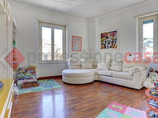 Bilocale in Vendita a Roma, 625'000&euro;, 85 m²