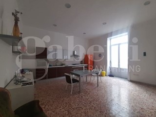 Trilocale in Vendita a Siracusa, 240'000&euro;, 117 m²