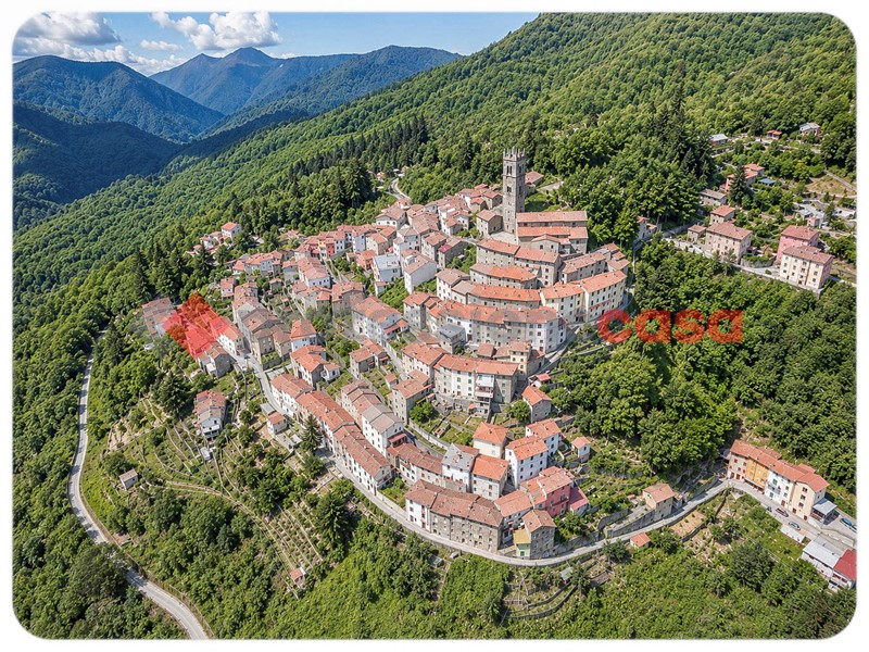 Trilocale in Vendita a Bagni di Lucca, 65'000&euro;, 76 m²