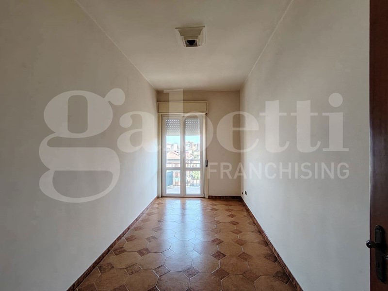 Quadrilocale in Affitto a Siracusa, 650&euro;, 145 m²