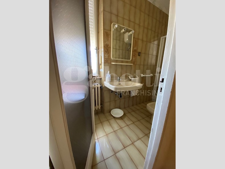 Appartamento in Vendita a Macerata, 70'000&euro;, 60 m²