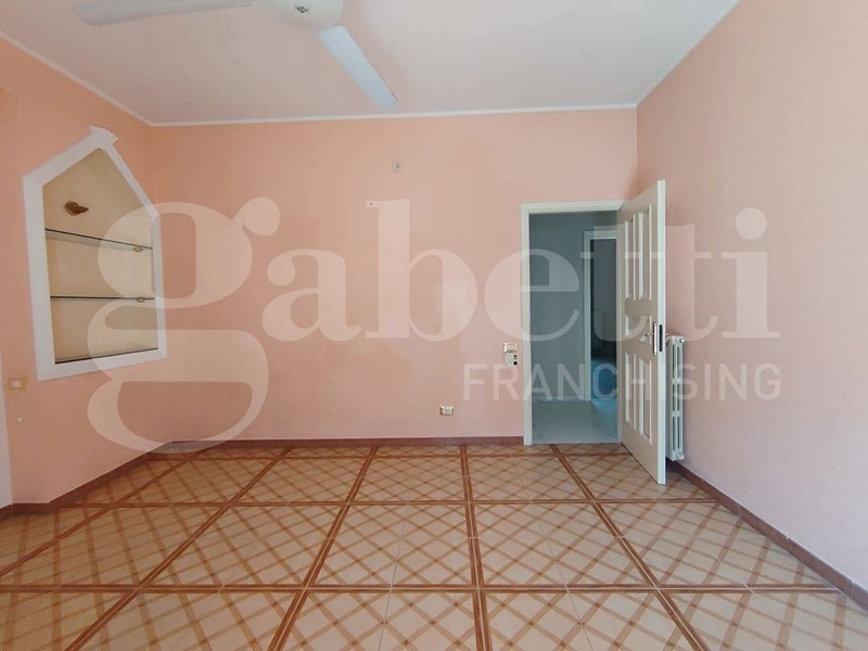 Quadrilocale in Affitto a Siracusa, 790&euro;, 135 m²