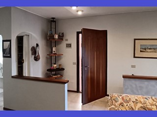 Quadrilocale in Vendita a Pignone, 158'000&euro;, 121 m², arredato, con Box