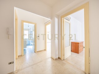 Appartamento in Vendita a Roma, 279'000&euro;, 84 m²