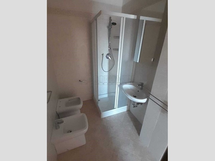 Quadrilocale in Affitto a Veggiano, 700&euro;, 85 m², con Box
