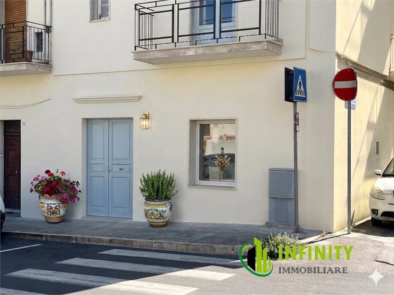 Trilocale in Vendita a Matera, 210'000&euro;, 170 m²