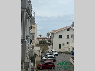 Appartamento in Vendita a Spadafora, 95'000&euro;, 134 m²