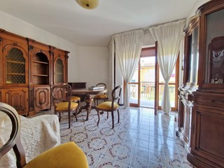 Appartamento in Vendita a Carrara, zona Marina di Carrara, 229'000&euro;, 100 m², arredato