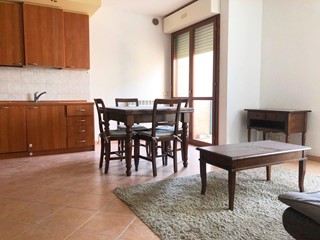 Trilocale in Affitto a Siena, 800&euro;, 75 m², arredato, con Box