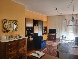 Appartamento in Vendita a Carrara, zona Marina di Carrara, 289'000&euro;, 100 m², arredato, con Box