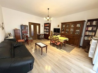 Appartamento in Vendita a Alessandria, 120'000&euro;, 130 m²