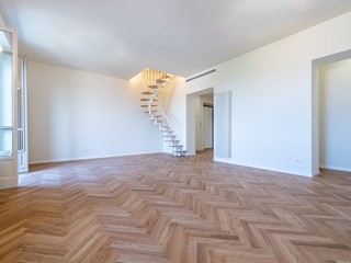 Appartamento in Vendita a Torino, 689'000&euro;, 142 m²