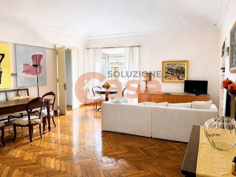 Trilocale in Vendita a Piacenza, 270'000&euro;, 90 m²