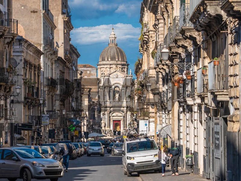 Trilocale in Vendita a Catania, 125'000&euro;, 120 m²