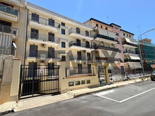 Trilocale in Vendita a Floridia, 96'000&euro;, 96 m²