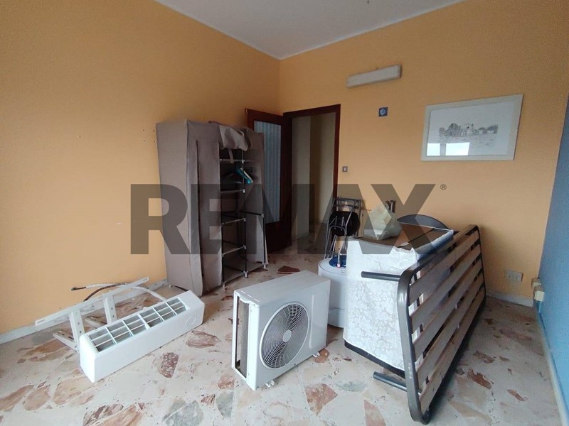 Quadrilocale in Affitto a Siracusa, 650&euro;, 146 m²
