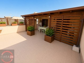 Attico in Vendita a Latina, 100'000&euro;, 45 m²