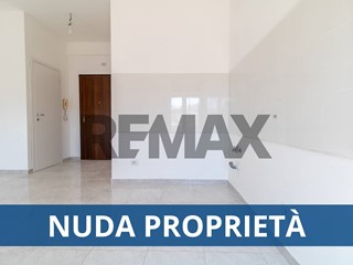 Bilocale in Vendita a Roma, 65'000&euro;, 43 m²