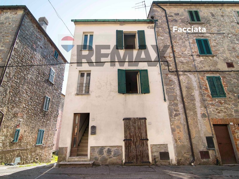 Appartamento in Vendita a Roccastrada, 33'000&euro;, 104 m²
