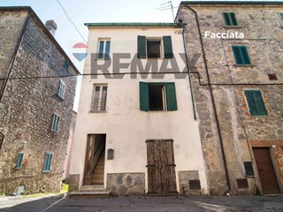 Appartamento in Vendita a Roccastrada, 33'000&euro;, 104 m²