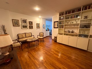 Appartamento in Affitto a Genova, 1'150&euro;, 125 m²