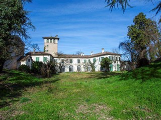 Appartamento in Vendita a Crema, 1'200'000&euro;, 1400 m²