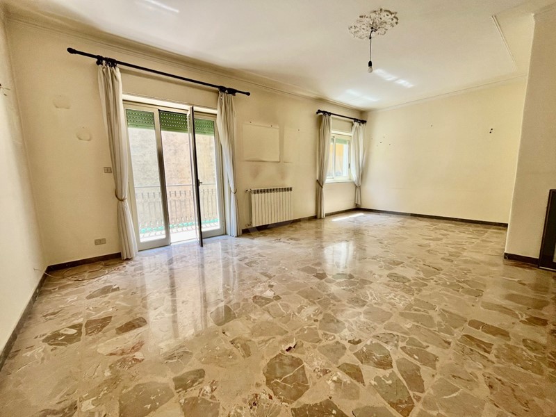 Appartamento in Vendita a Misterbianco, zona Centro, 165'000&euro;, 162 m², con Box