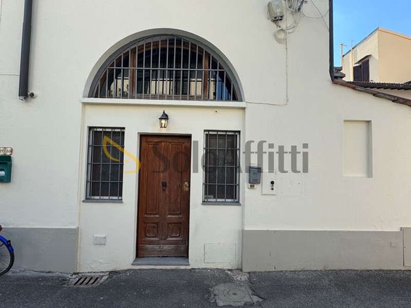 Trilocale in Affitto a Firenze, zona Ponte alla Vittoria, 750&euro;, 70 m², arredato