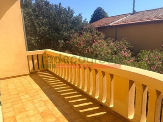 Appartamento in Vendita a Livorno, zona Quercianella, 380'000&euro;, 220 m²