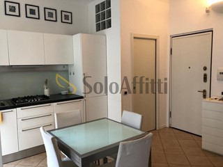 Monolocale in Affitto a Milano, zona Centro, 1'250&euro;, 30 m², arredato
