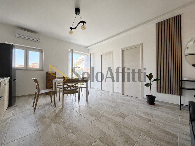 Trilocale in Affitto a Catanzaro, zona Lido Porto, 900&euro;, 65 m², arredato
