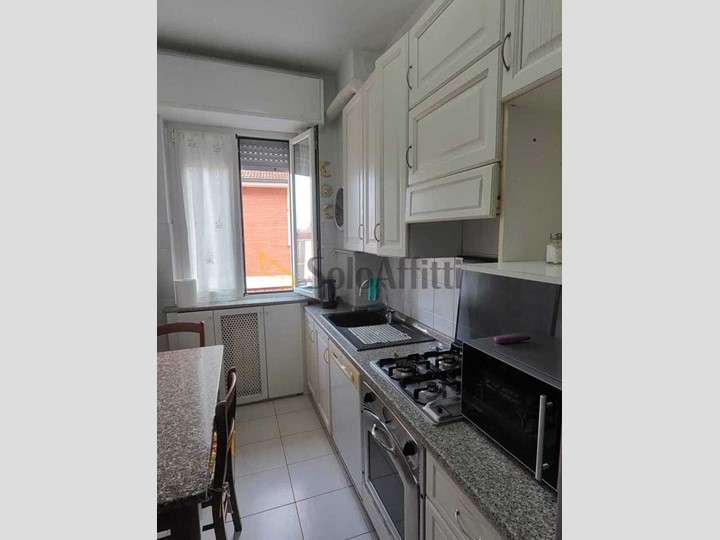 Quadrilocale in Affitto a Pavia, zona CittÃ  Giardino, 1'200&euro;, 115 m², arredato, con Box