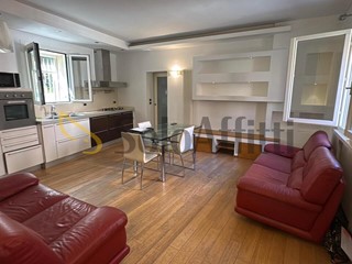 Trilocale in Affitto a Rimini, zona Borgo San Giuliano, 720&euro;, 60 m²