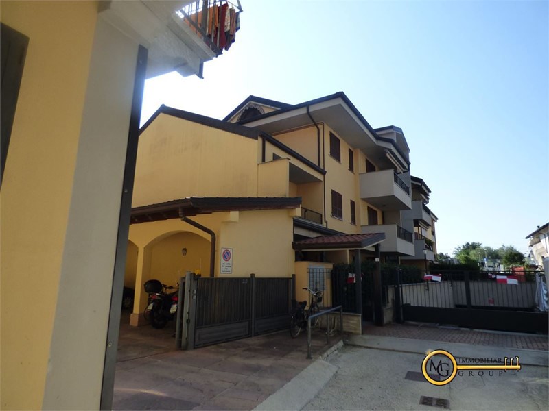 Bilocale in Affitto a Vignate, 1'100&euro;, 90 m²