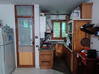 Appartamento in Vendita a Collesalvetti, zona Stagno, 199'000&euro;, 85 m²