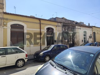 Quadrilocale in Vendita a Siracusa, 80'000&euro;, 120 m²