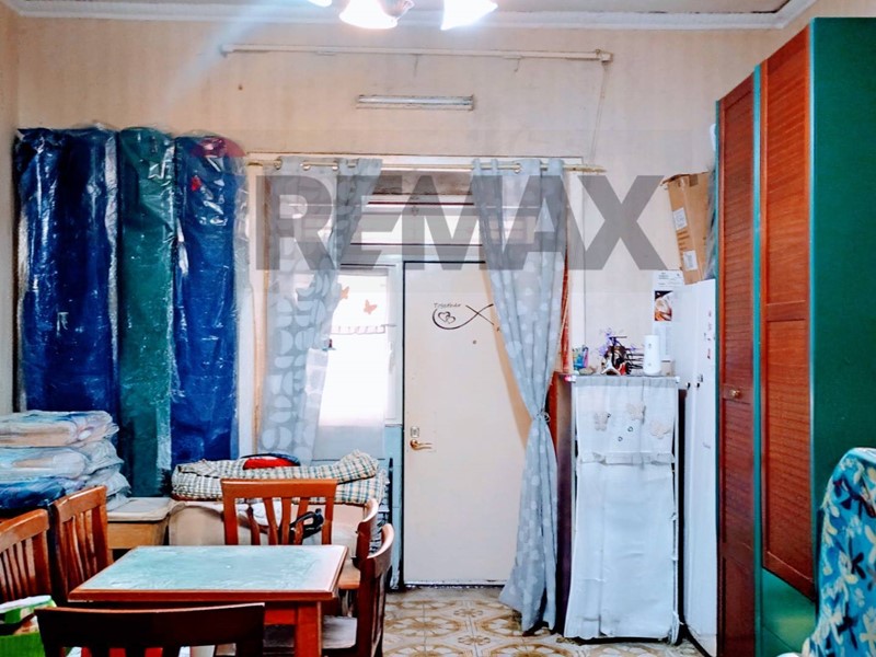 Trilocale in Vendita a Napoli, 115'000&euro;, 68 m²