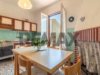 Quadrilocale in Vendita a Ischia di Castro, 85'000&euro;, 117 m²