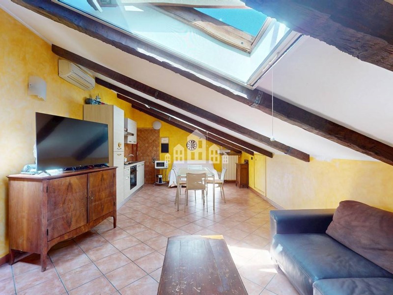 Attico in Vendita a Castellamonte, 68'000&euro;, 54 m²