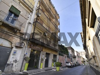 Appartamento in Vendita a Acireale, 143'000&euro;, 152 m²