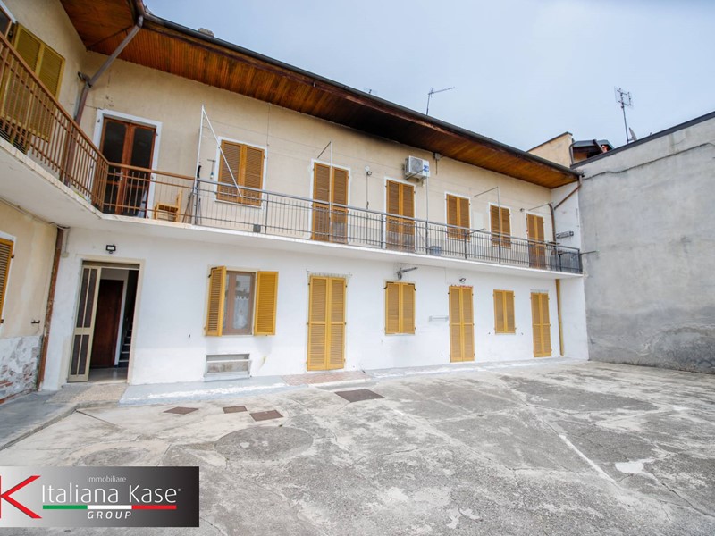 Trilocale in Vendita a Candia Canavese, 45'000&euro;, 85 m²