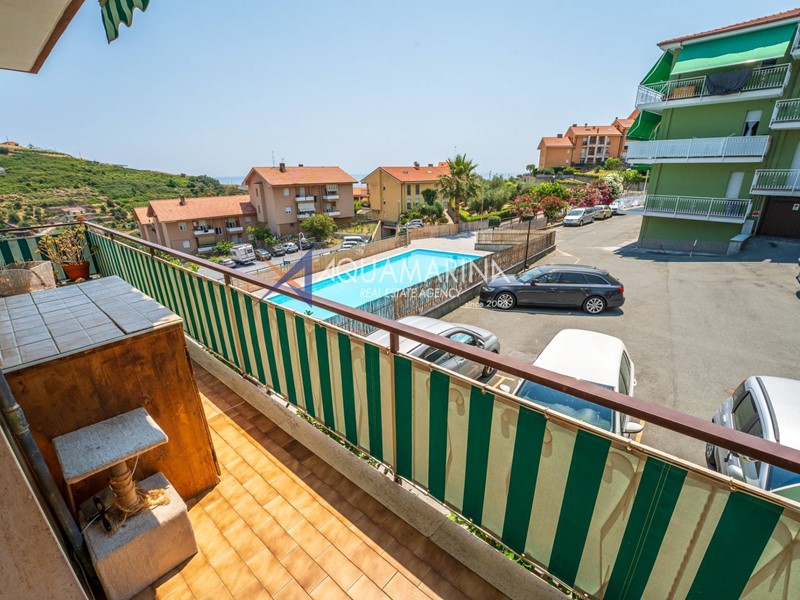 Bilocale in Vendita a Santo Stefano al Mare, 135'000&euro;, 51 m²