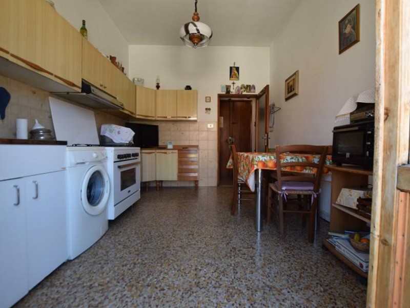 Bilocale in Vendita a Poggibonsi, 78'000&euro;, 48 m²