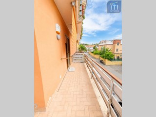 Quadrilocale in Vendita a Roma, 230'000&euro;, 90 m²