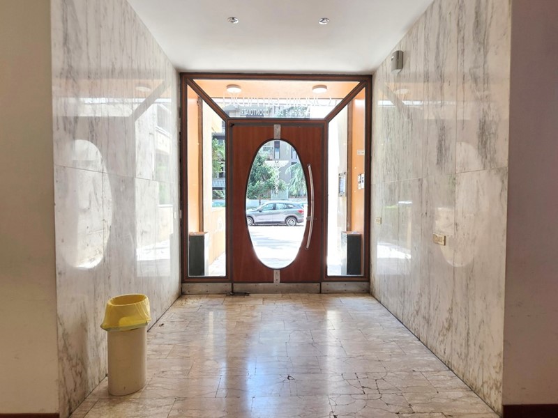 Appartamento in Vendita a Caserta, 890'000&euro;, 490 m², con Box