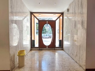 Appartamento in Vendita a Caserta, 890'000&euro;, 490 m², con Box