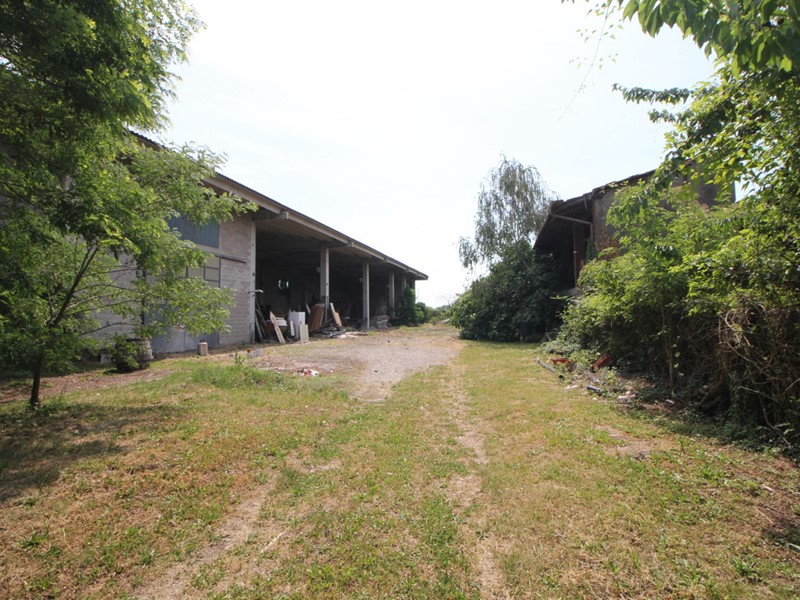 Appartamento in Vendita a Rescaldina, 1'700'000&euro;, 1740 m²