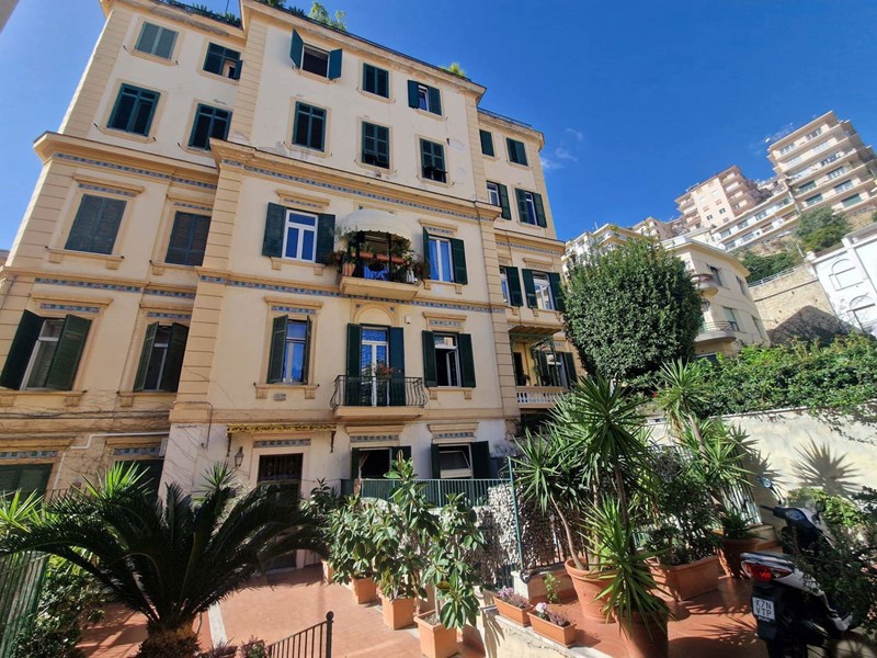 Quadrilocale in Affitto a Napoli, 1'300&euro;, 110 m²