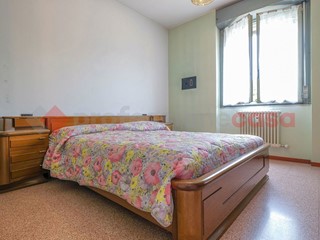 Trilocale in Vendita a Osio Sotto, 83'000&euro;, 82 m², con Box
