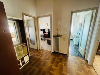 Trilocale in Vendita a Mariano Comense, 152'000&euro;, 85 m²